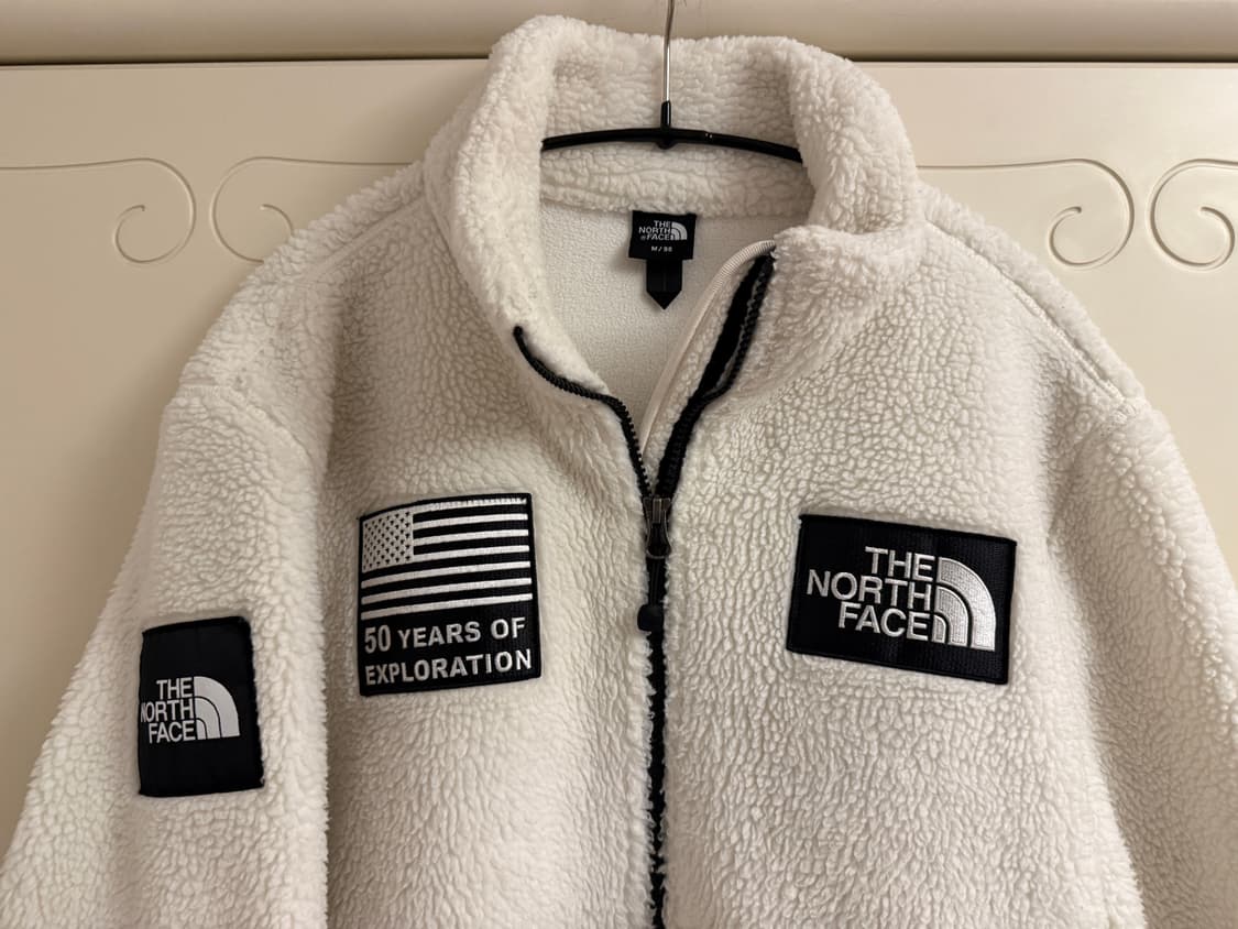 노스페이스 50주년 화이트 뽀글이 플리스 후리스 상품이미지2
