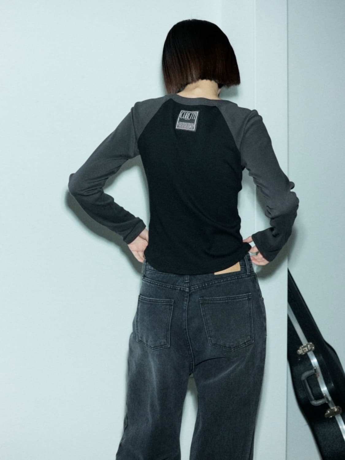 C RAGLAN LONG SLEEVE 상품이미지1