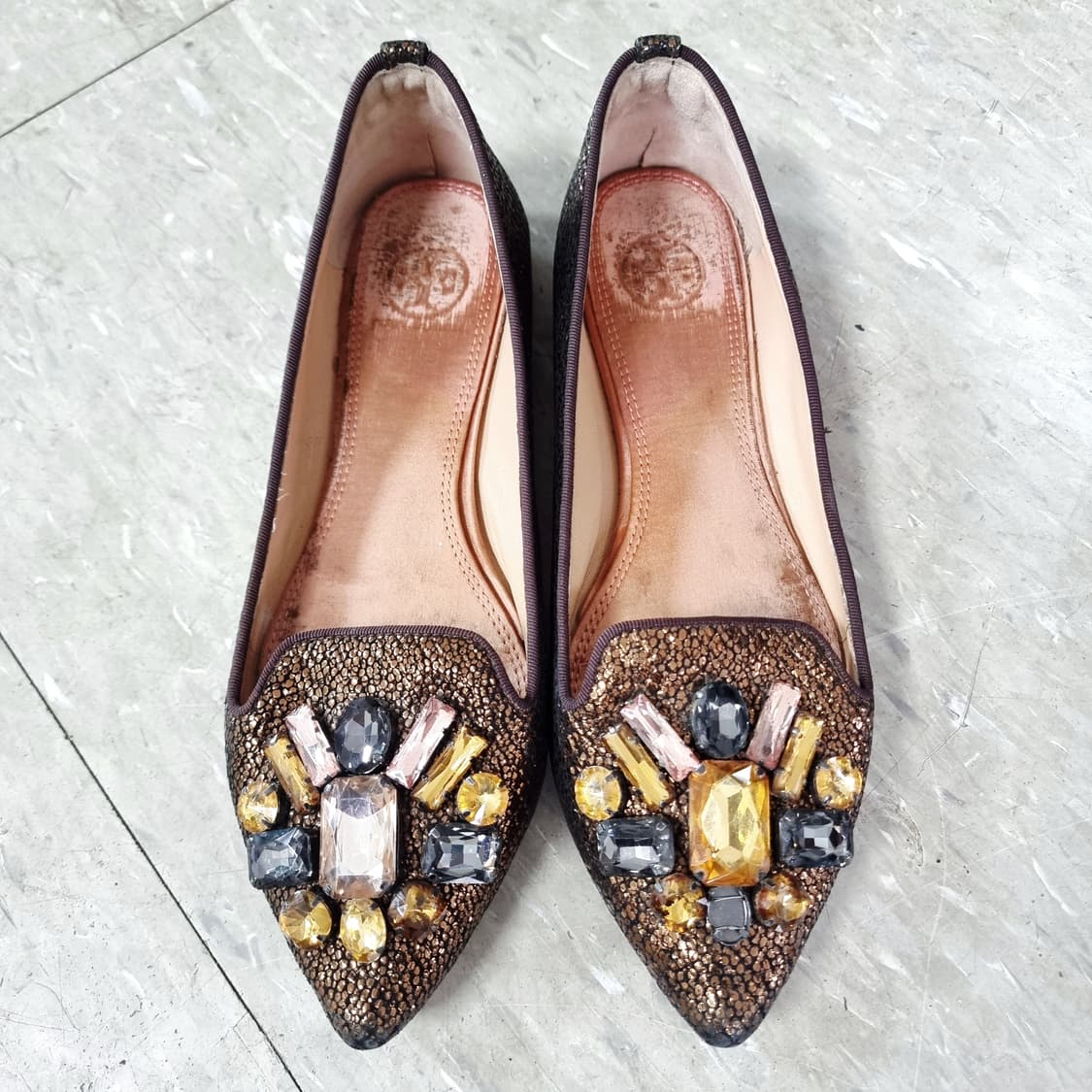 토리버치 큐빅장식 레더 가죽 플랫 단화 슈즈 구두 (240/표기7) 상품이미지3