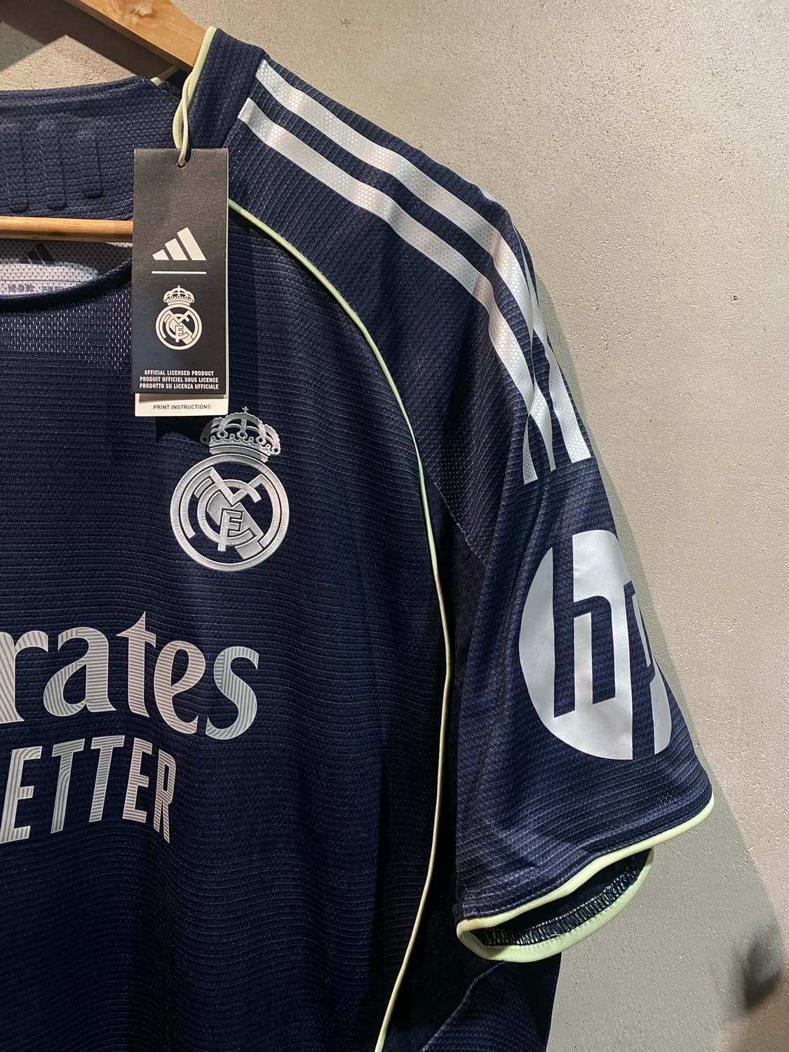 25-26 레알마드리드 음바페 어센틱 어웨이 유니폼 (NEW) 상품이미지3