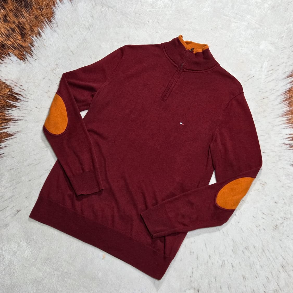타미힐피거 버건디 레드 반집업 니트 상품이미지1
