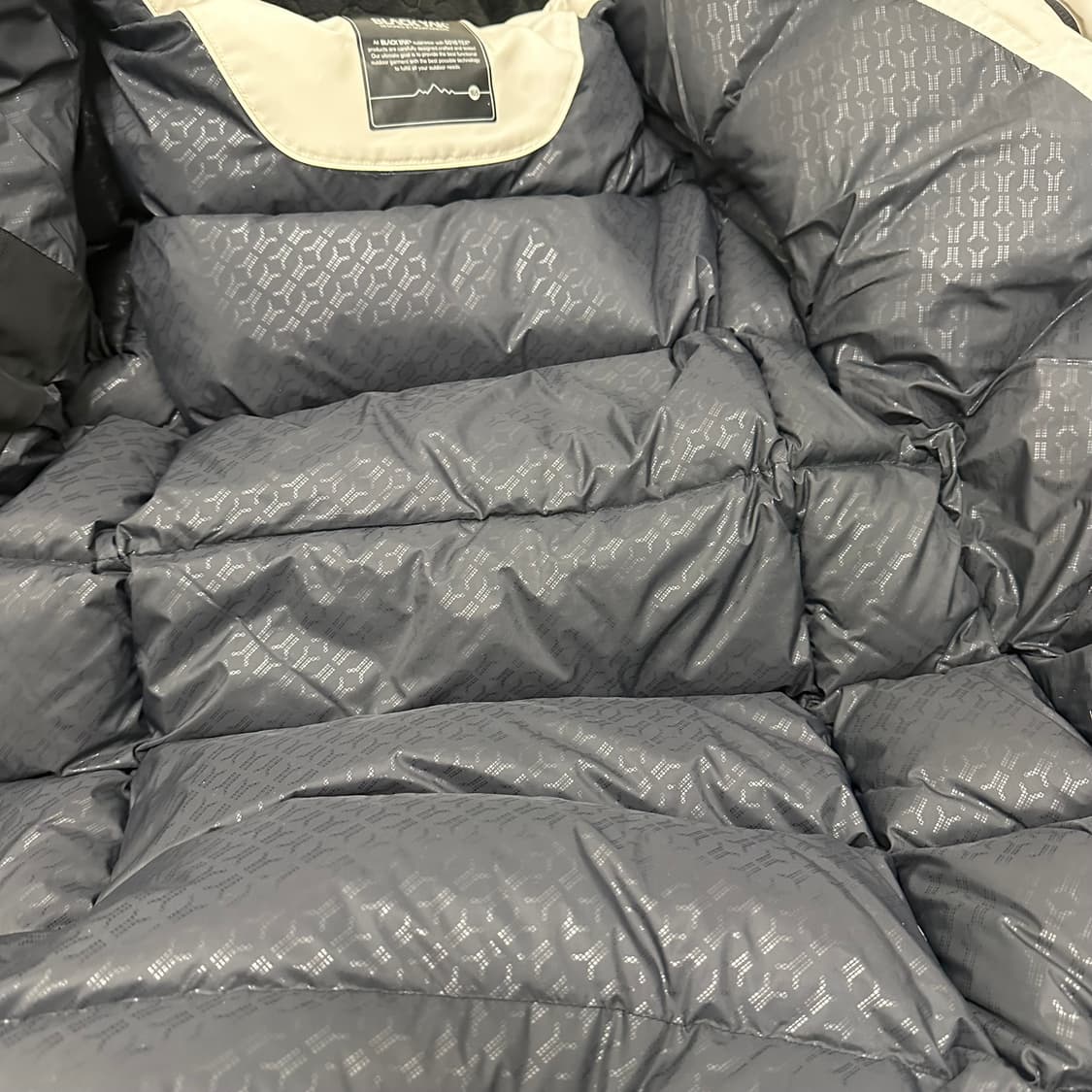 블랙야크 여성 구스다운 고어텍스 롱패딩 105(XL) 상품이미지8