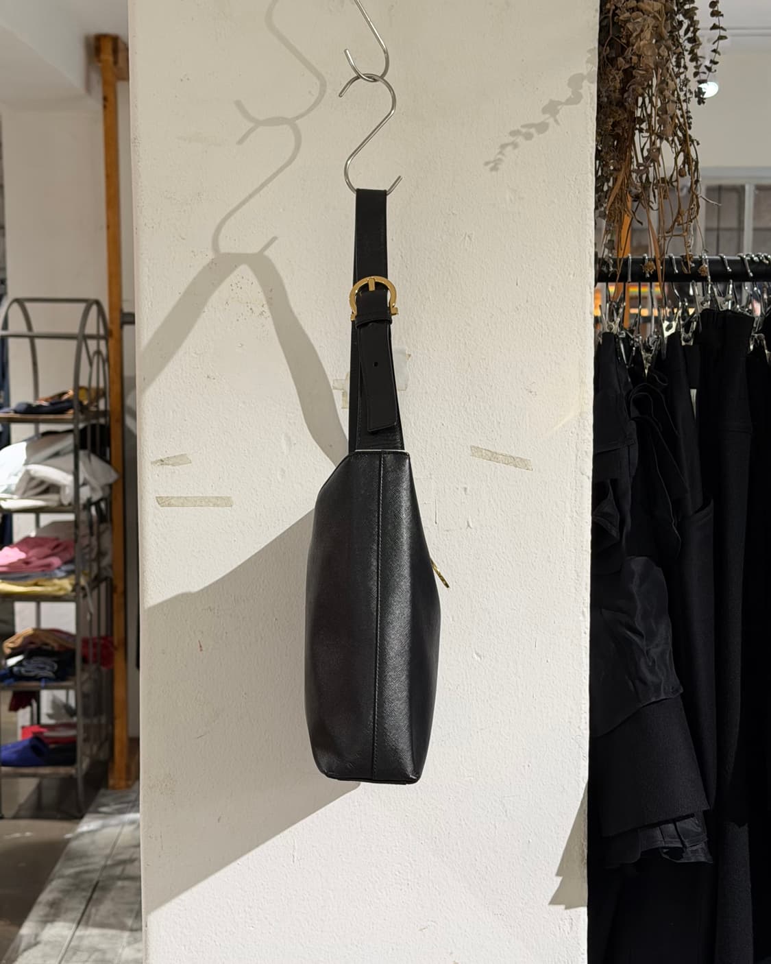 살바토레 페라가모 블랙 단치니 숄더백 상품이미지3