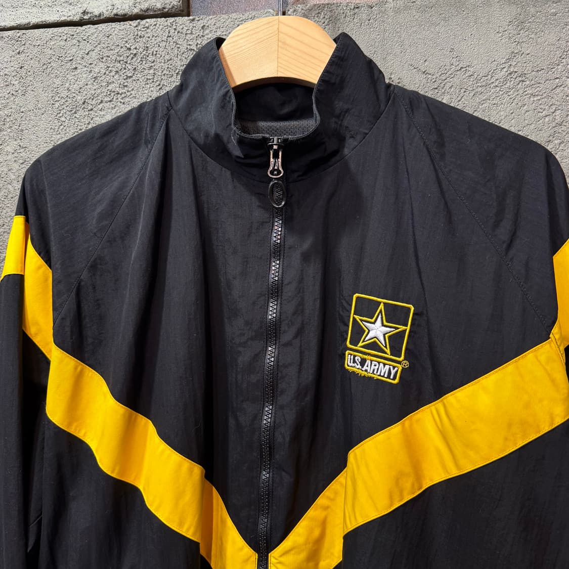 US Army 미군 APFU 트레이닝 바람막이 (M)   상품이미지2