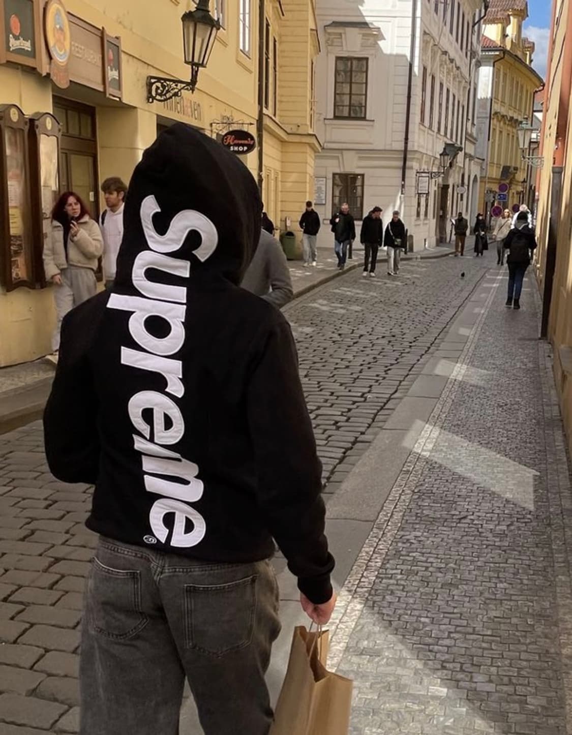 슈프림 사틴 아플리케 후드티 블랙 상품이미지1