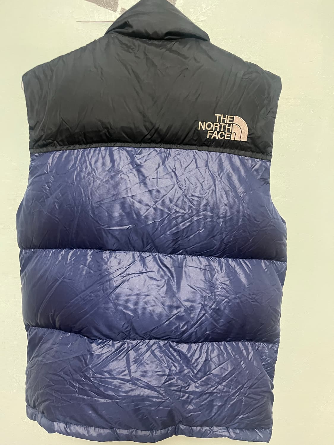 노스페이스 700 눕시 패딩 베스트 네이비/블랙 상품이미지5