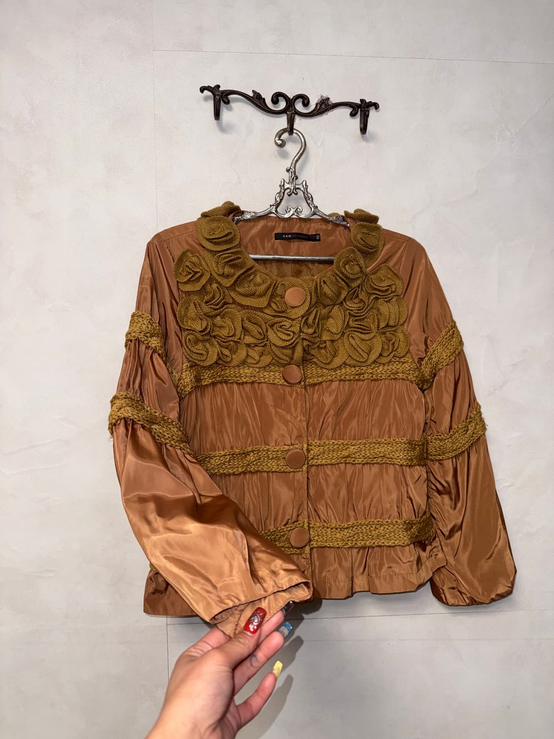 Brown ruffle flower woven satin jacket  상품이미지2