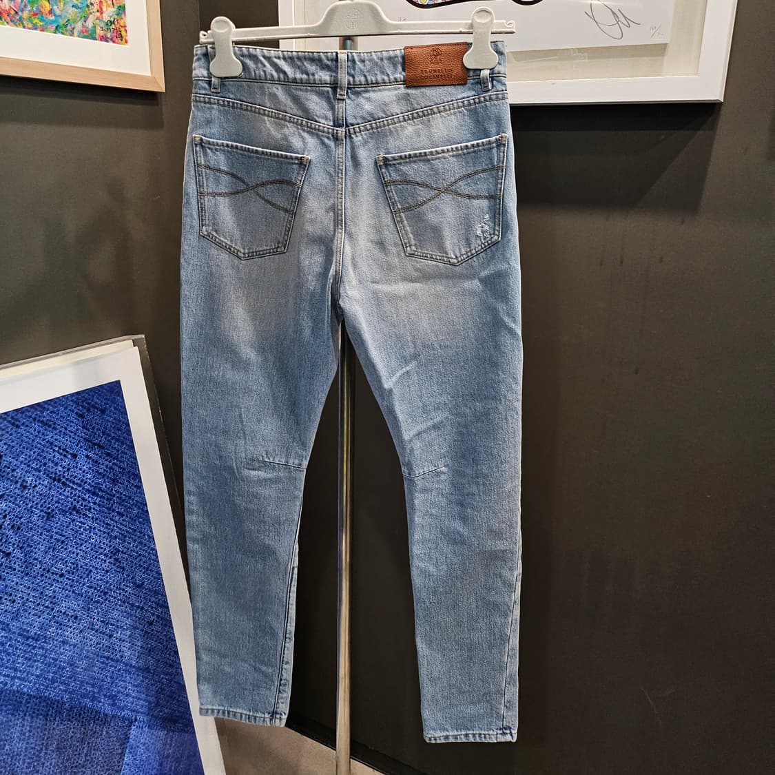 브루넬로 쿠치넬리 디스 자수로고 가죽패치 데님팬츠 상품이미지4