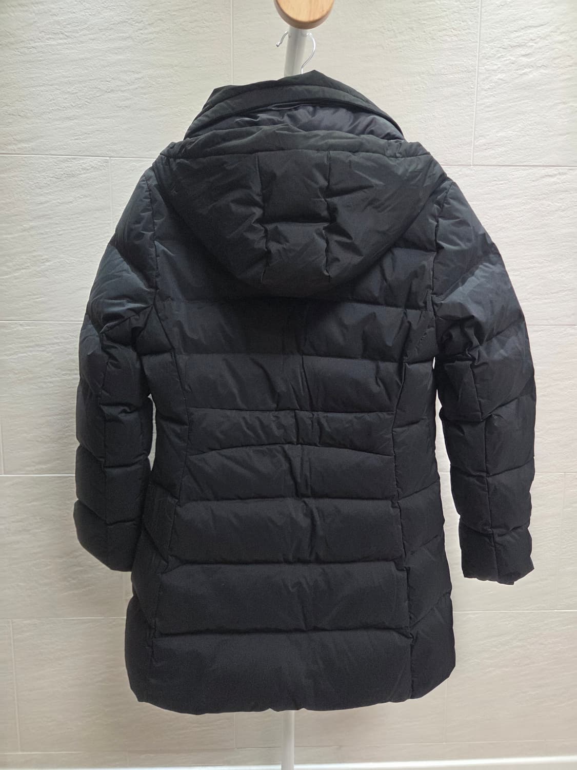 아식스 여성 패딩 블랙(M) 상품이미지2