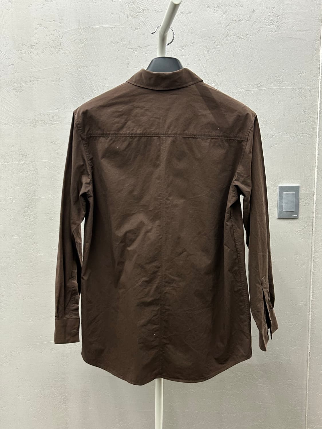 INSILENCE 인사일런스 고급 브라운 셔츠 상품이미지3