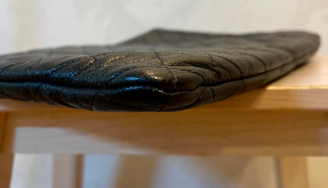 샤넬 Chanel 캐비어 퀼팅 클러치 라지사이즈(블랙/은장) 19번대 상품이미지8