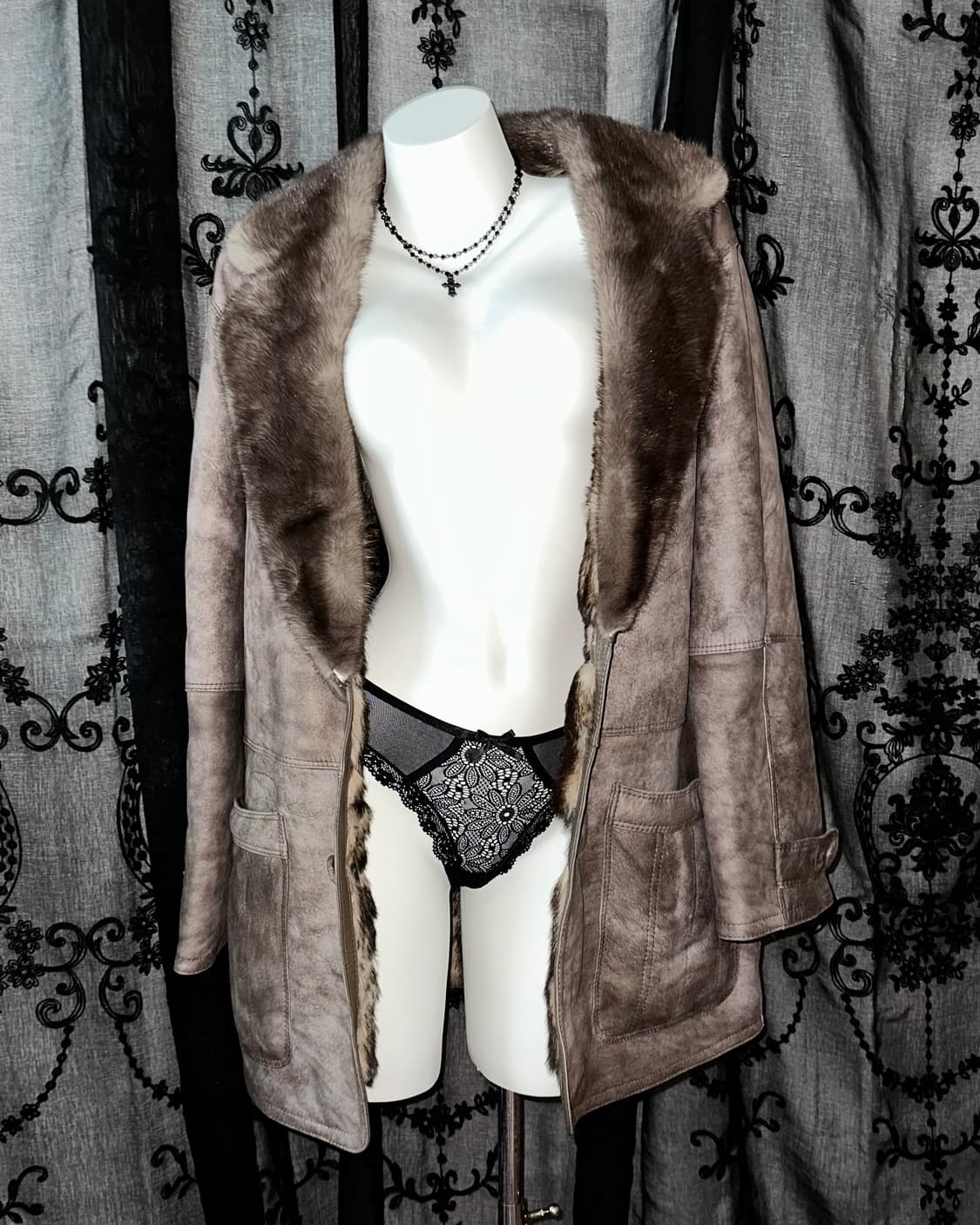 Ash brown washed sheepskin Mustang 상품이미지1