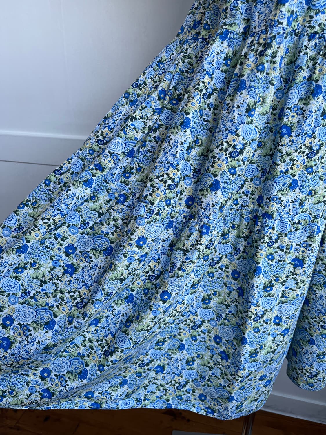 블루 플라워 퍼프 롱 원피스 상품이미지3