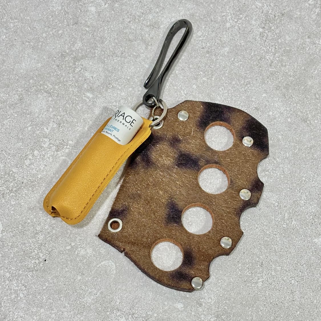 Oribell 레오파드 호피 송치털 파워 너클 립밤케이스 키링 열쇠고리 상품이미지3