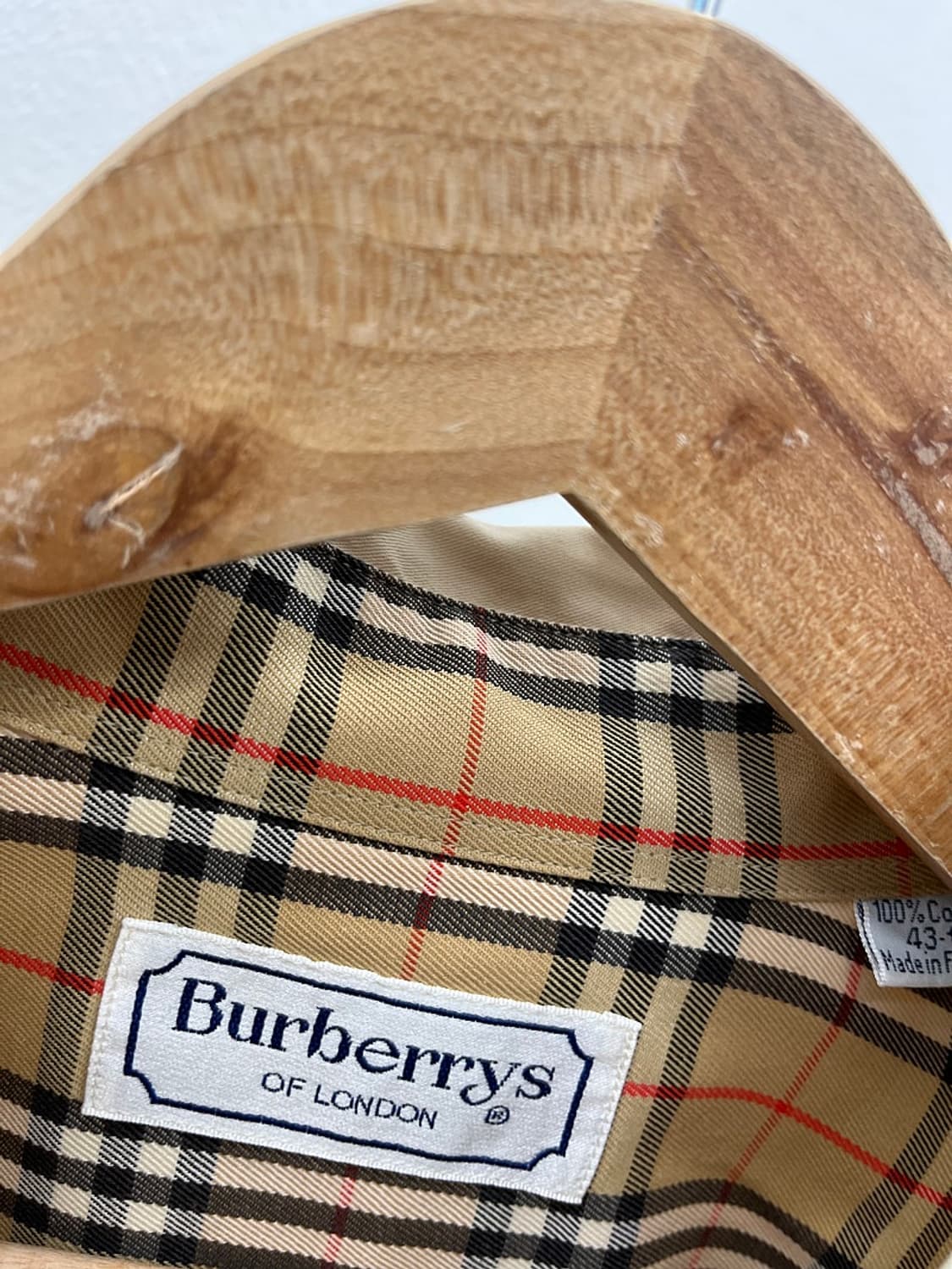 105-110) 버버리 소매체크 베이지셔츠 
 상품이미지6