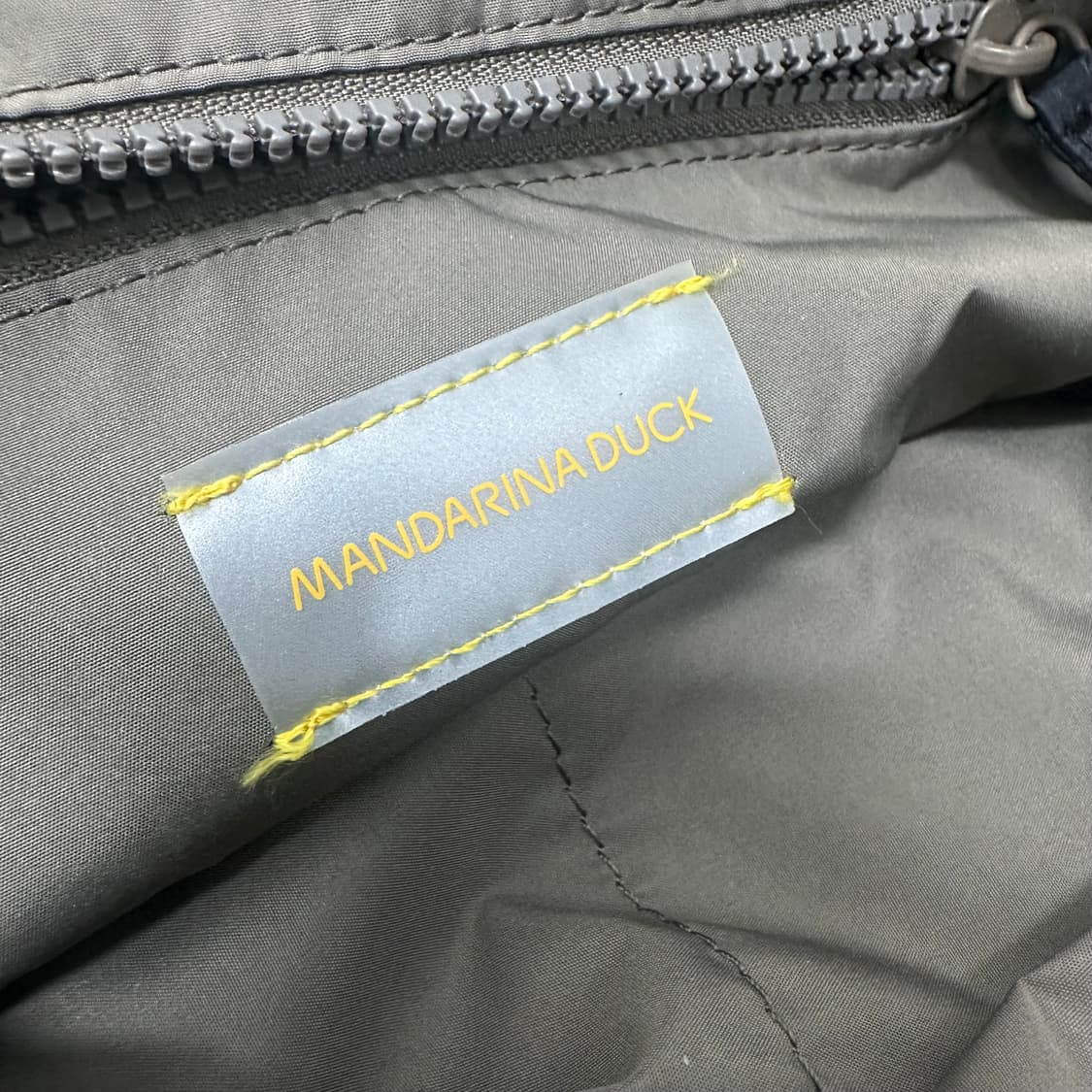 만다리나덕 리바이벌 백팩 블랙 상품이미지7