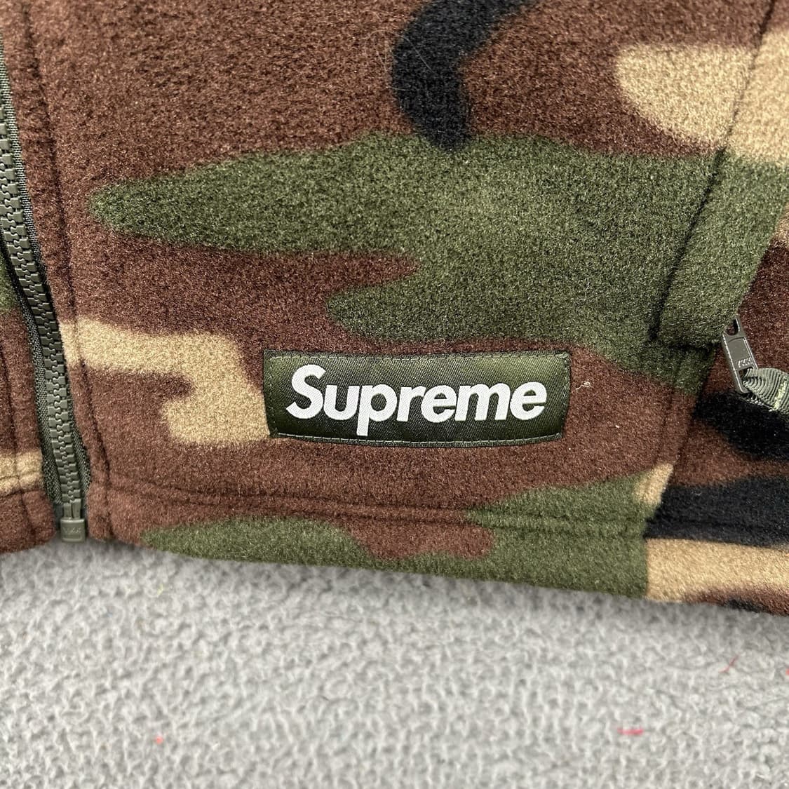 22FW 슈프림 폴라텍 집 자켓 우드랜드 카모 상품이미지8