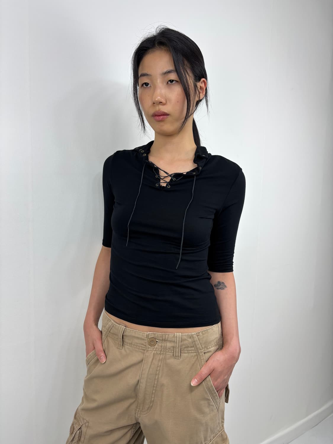 LACE UP NECK TOP 상품이미지2