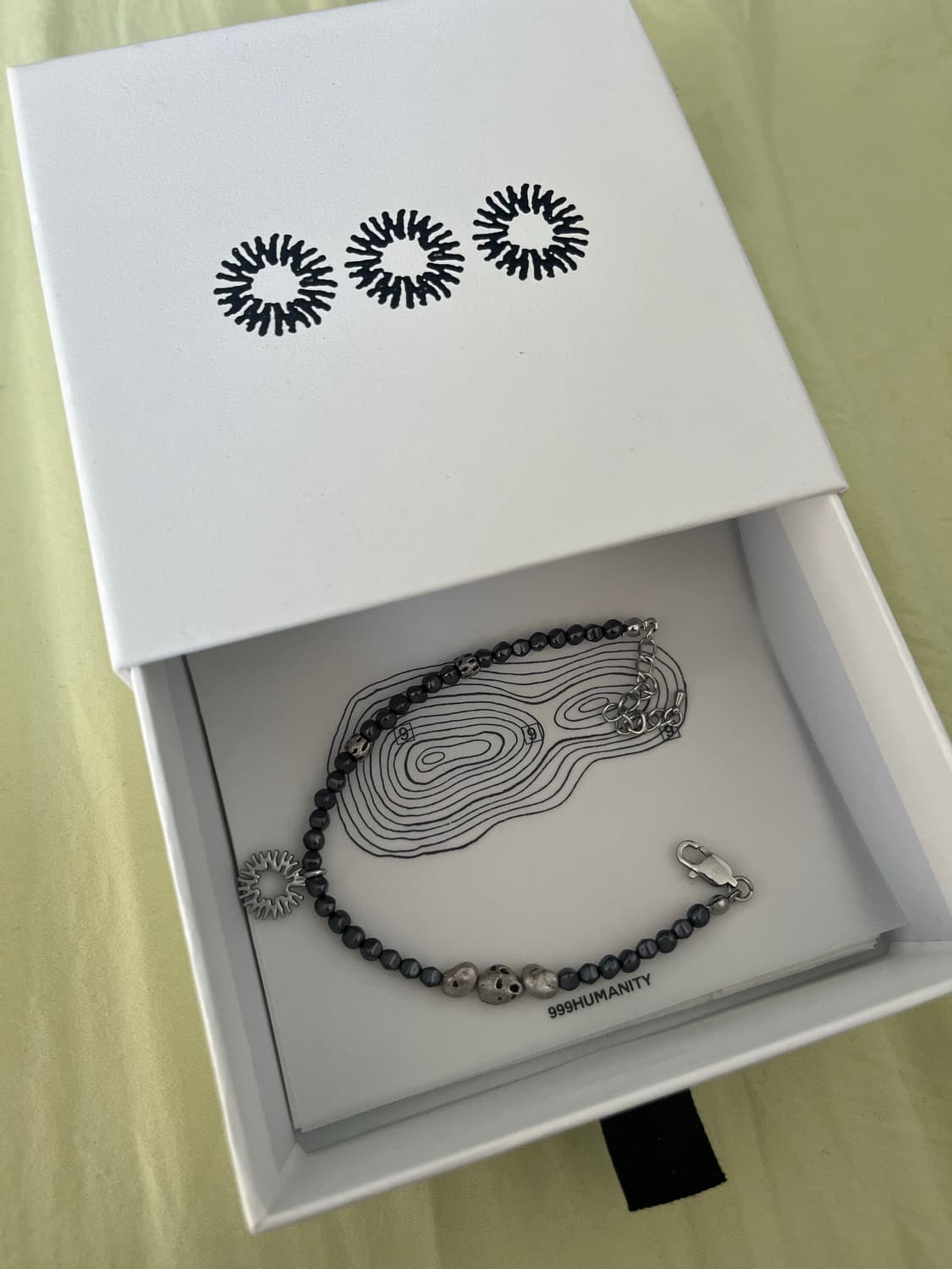 999휴머니티 팔찌 상품이미지1