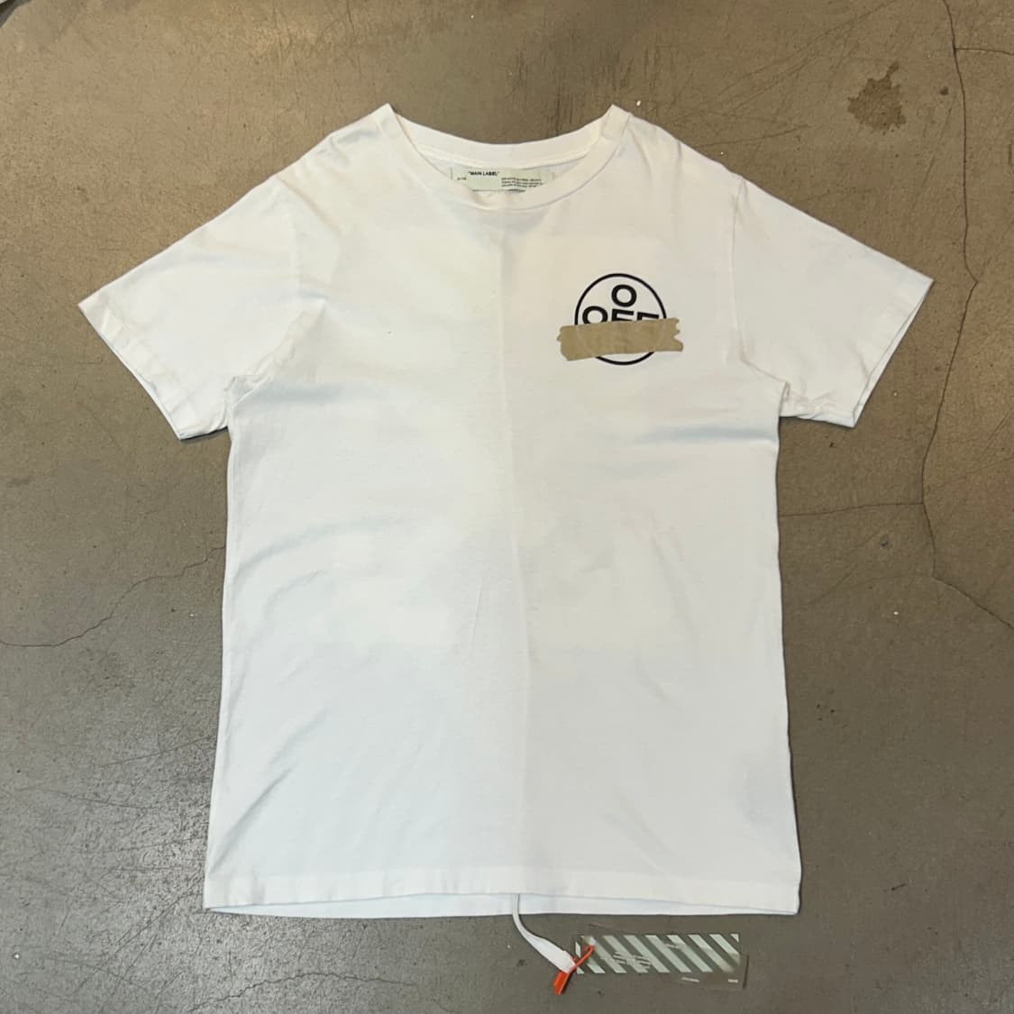 L 오프화이트 화이트 반팔티 상품이미지3