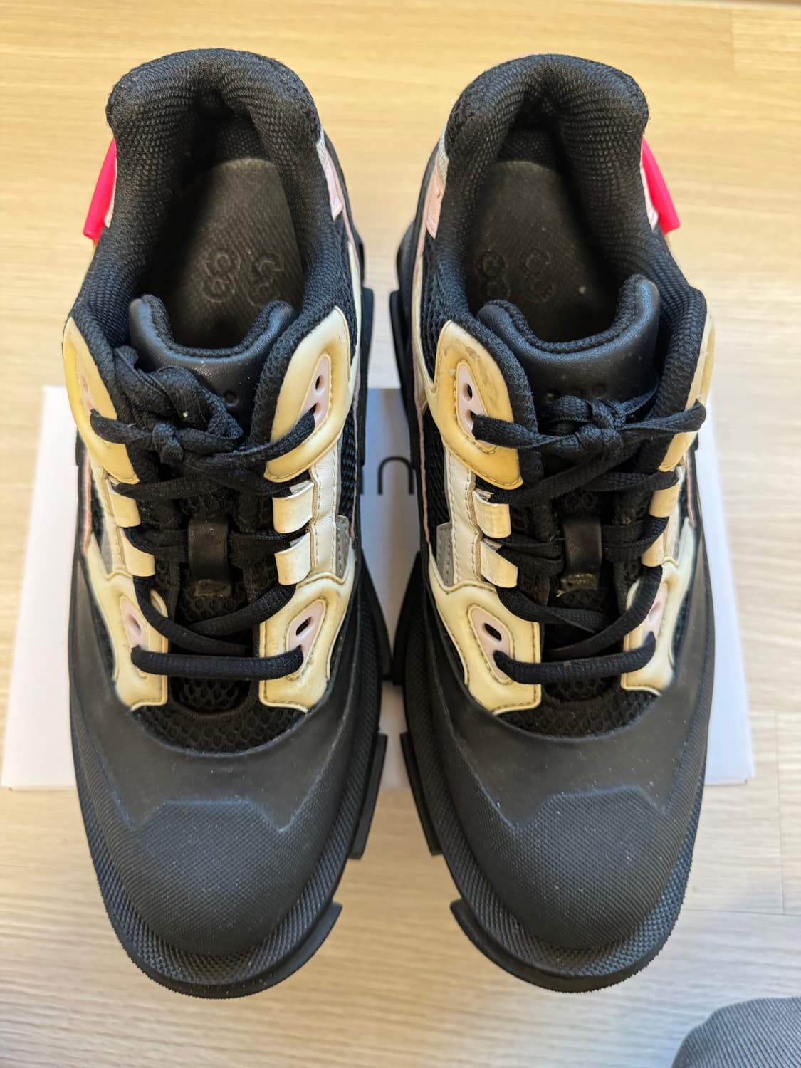 both(보스) 가오 러너 스니커즈 38 사이즈 판매합니다 상품이미지3