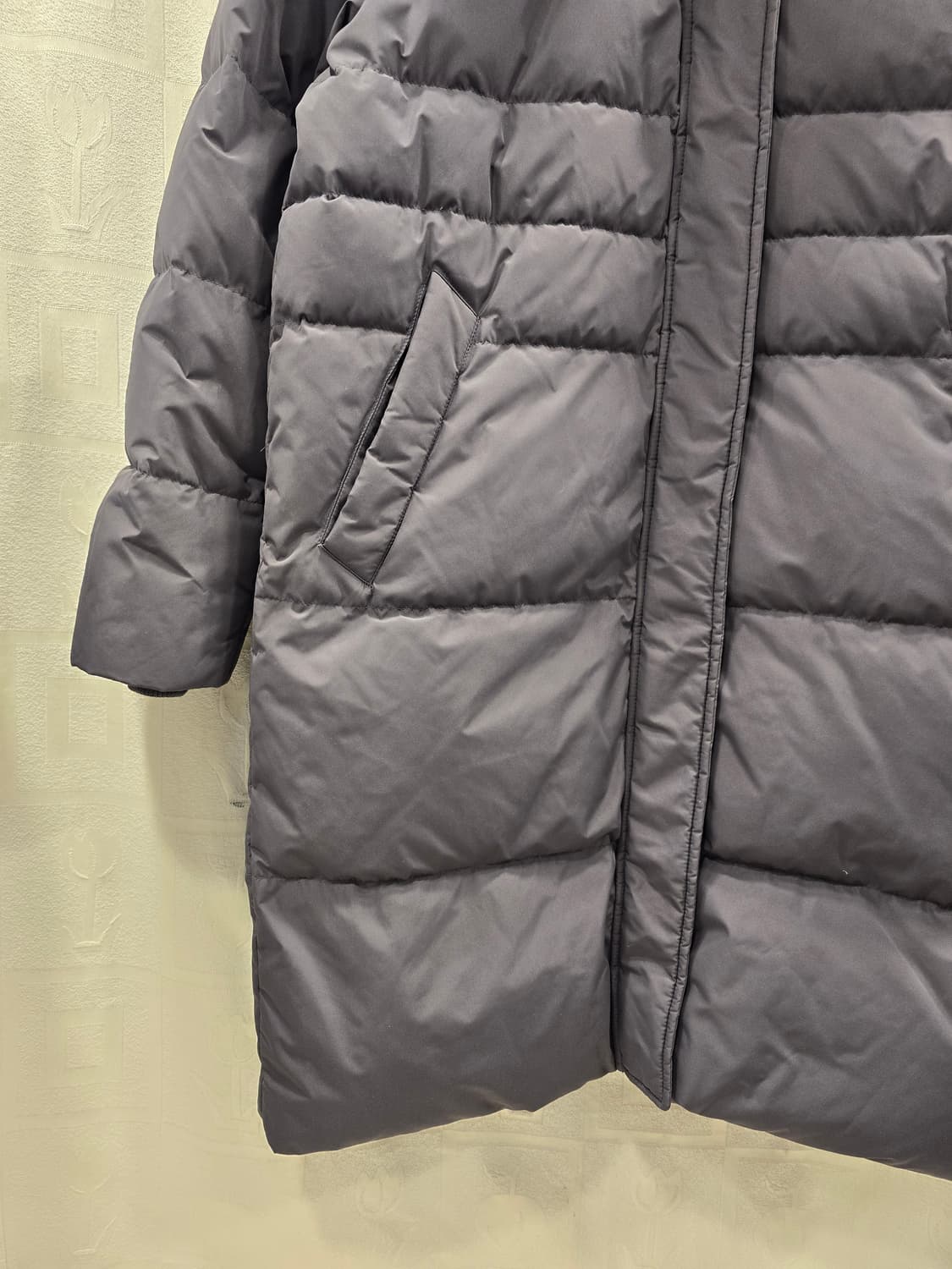 게스 GUESS 덕다운 롱패딩 S 상품이미지4