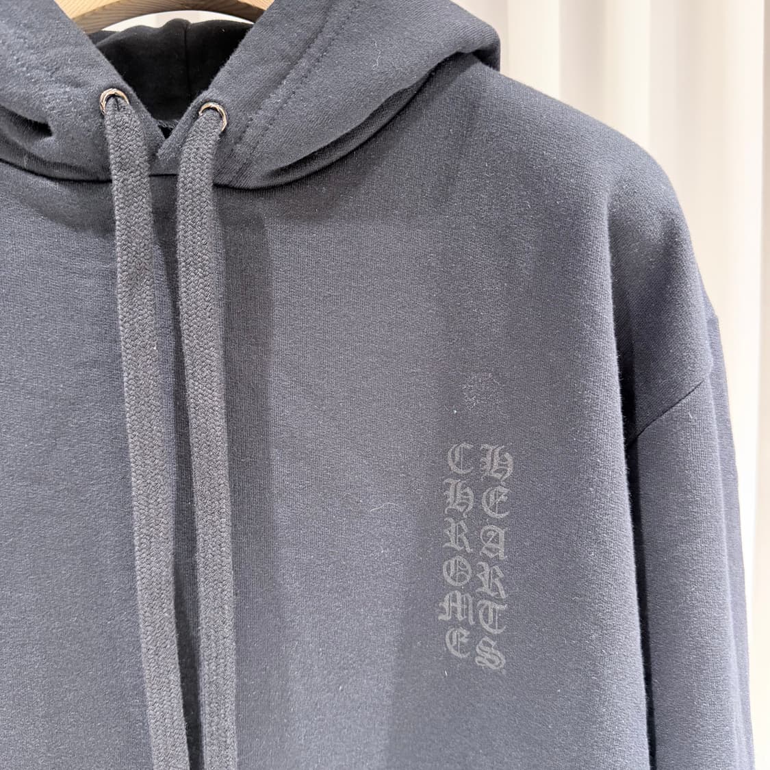 (A+/L) / 크롬하츠 마이애미 한정판 버티컬 로고 풀오버 후드 블랙 상품이미지3