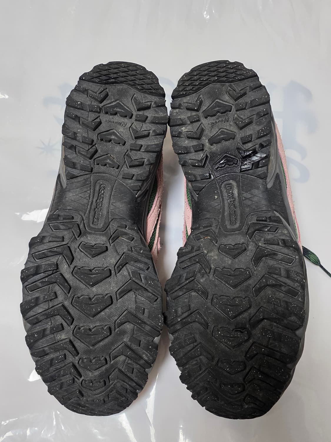 뉴발란스 x 999휴머니티 ML610T 핑크 문 280 상품이미지5