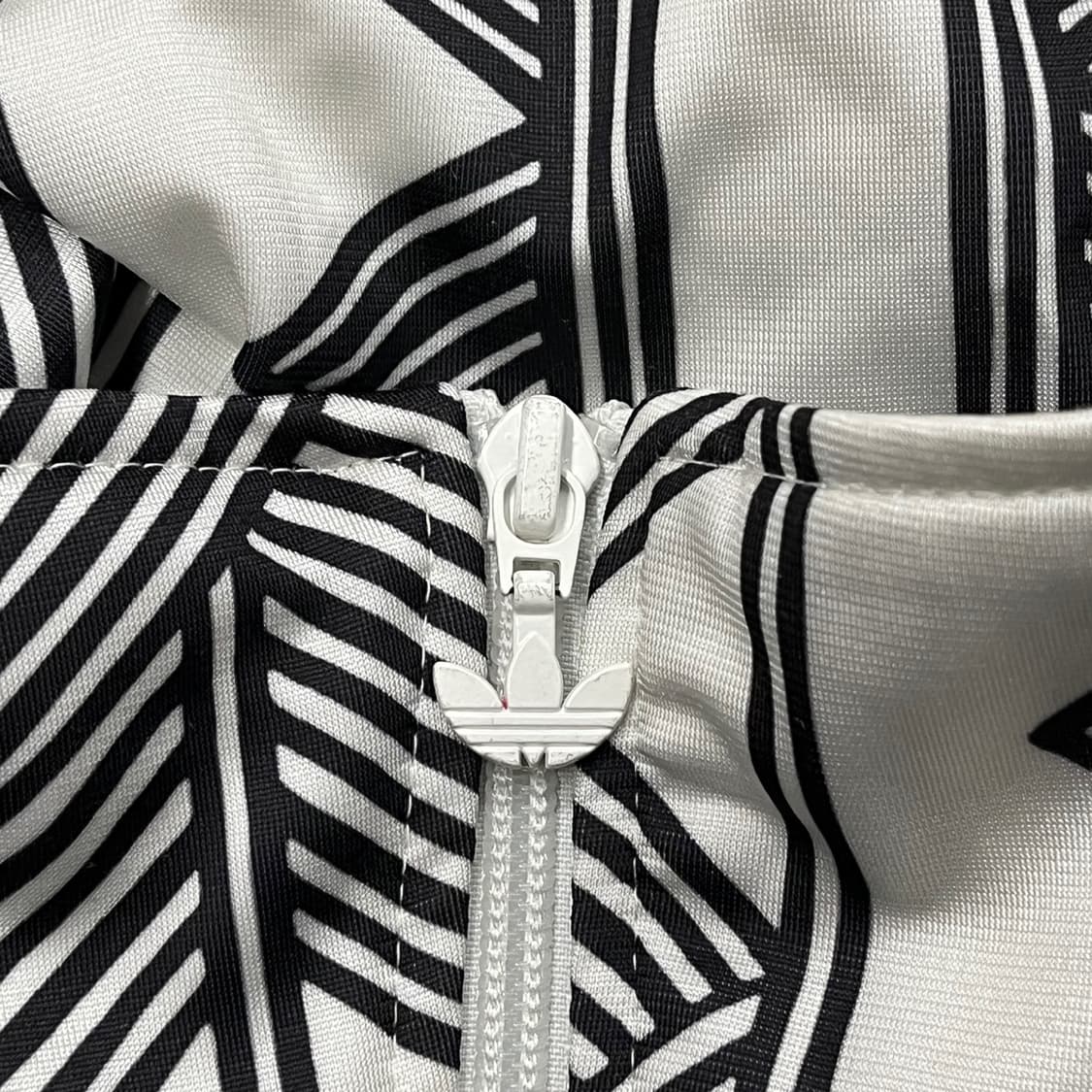 [정품/85] 아디다스 블랙 화이트 패턴 져지 트랙탑 b8 상품이미지7