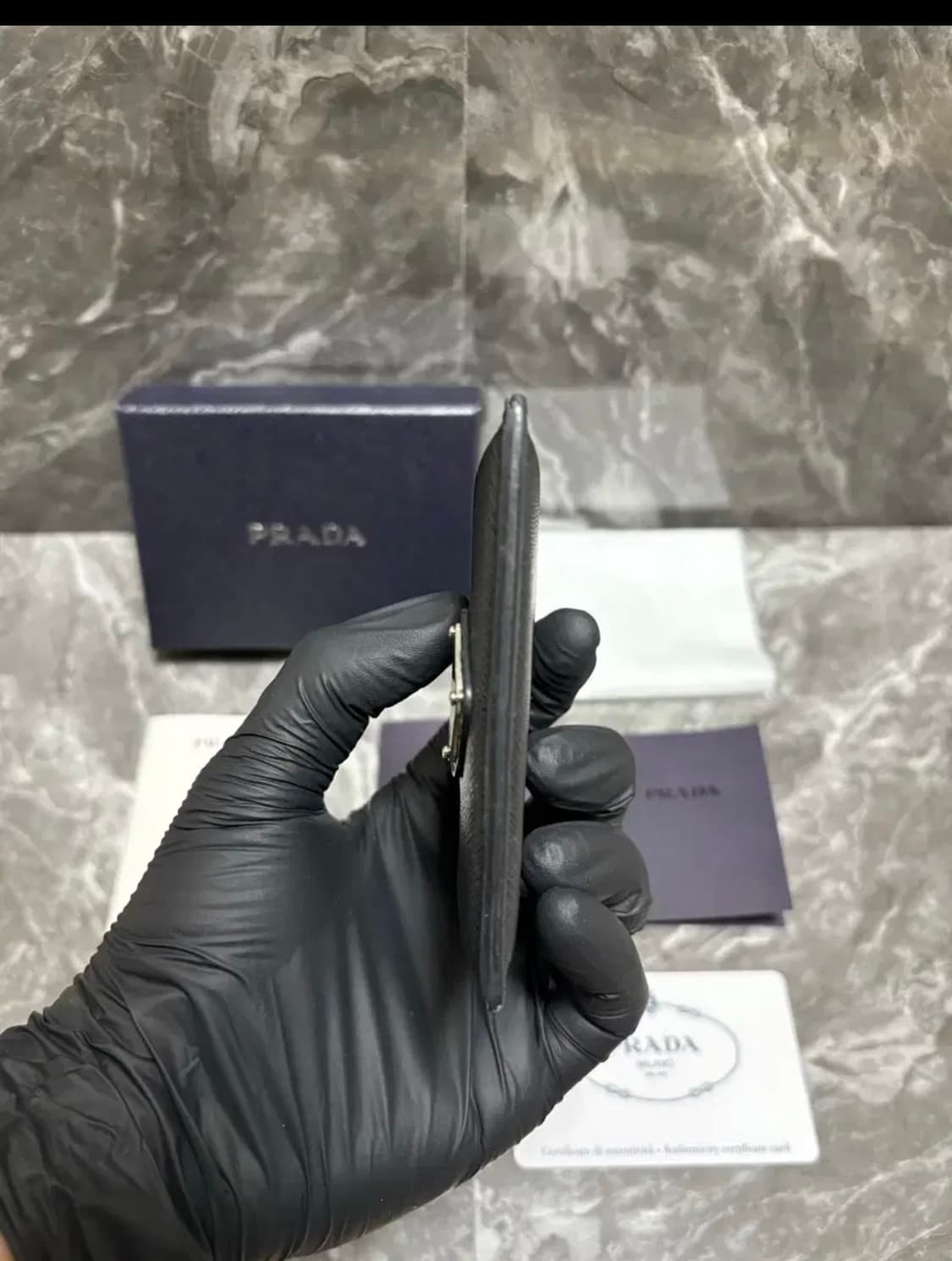 프라다 사피아노 트라이앵글 로고 카드지갑 상품이미지5