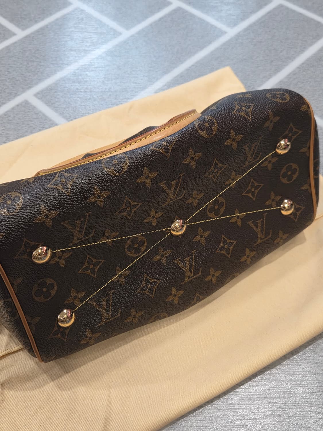 모노그램 티볼리PM 토트백 상품이미지3