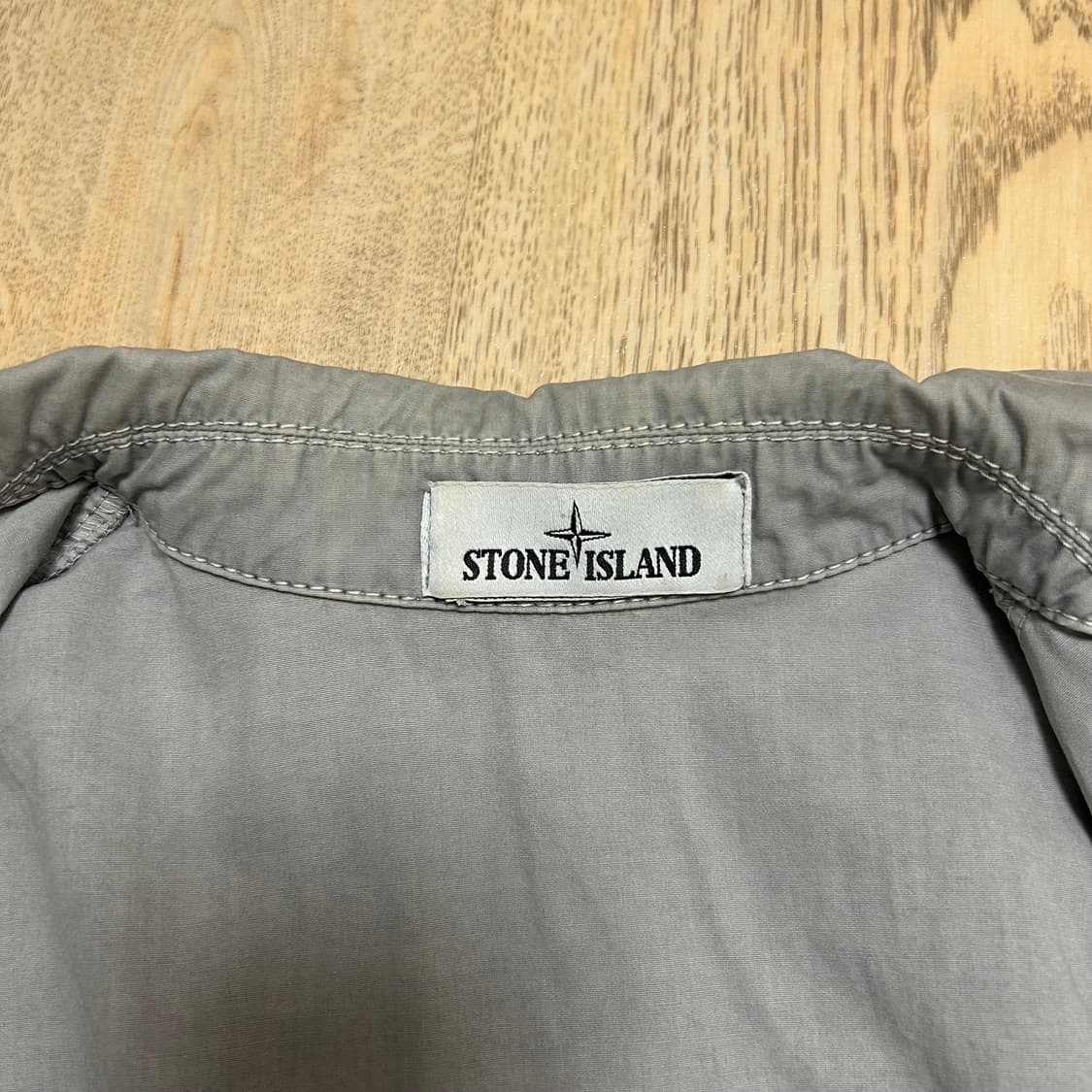 스톤 아일랜드 113WN 올드이펙트 오버셔츠 그레이 상품이미지4