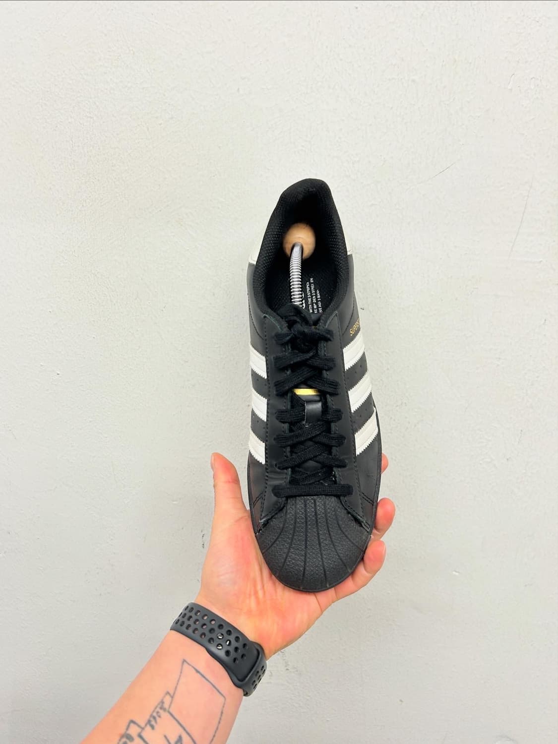 아디다스 슈퍼스타 블랙 / 화이트 스니커즈 250 상품이미지3