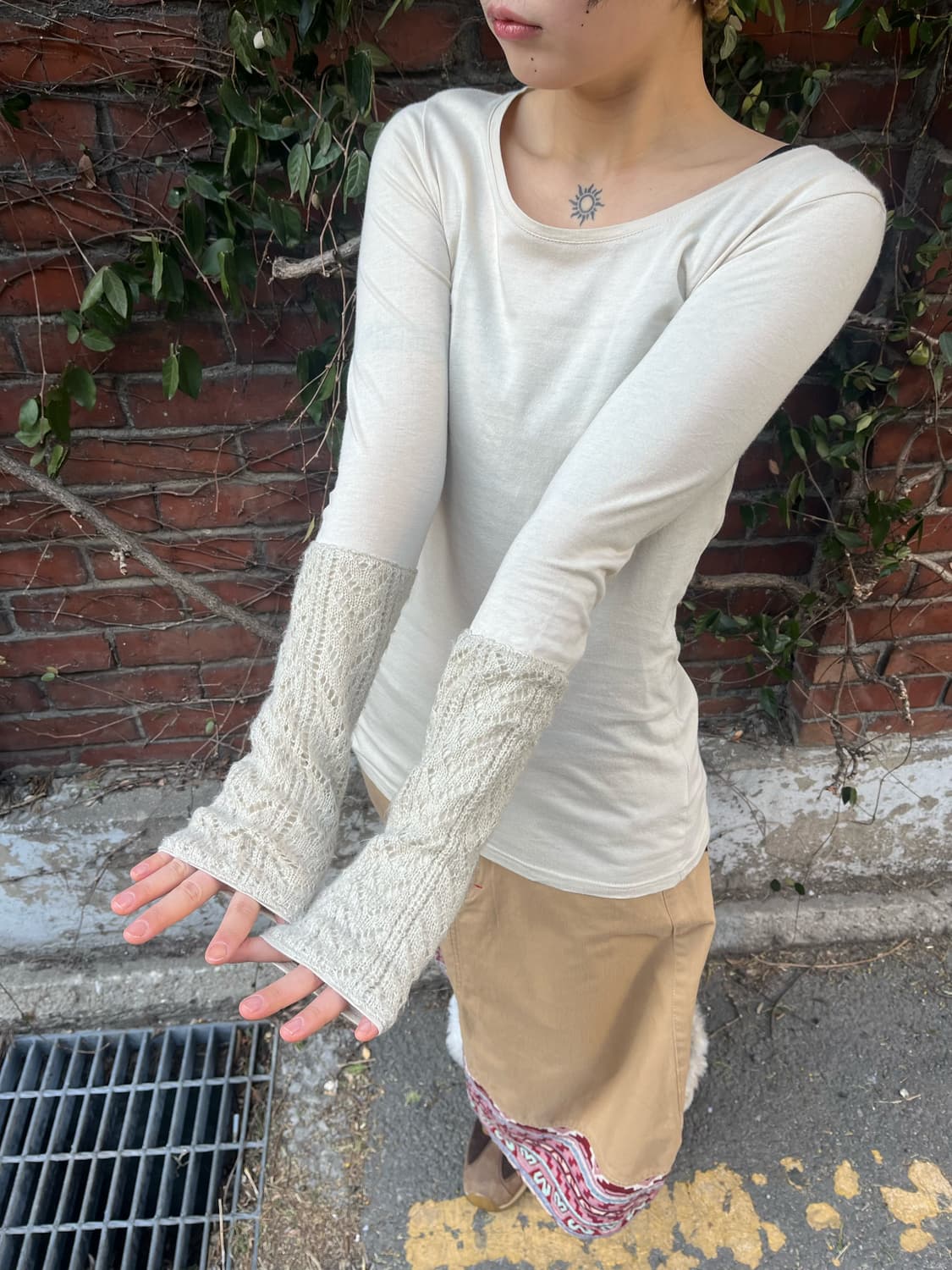 크림 아이보리 소매 니트 롱슬리브 상품이미지2