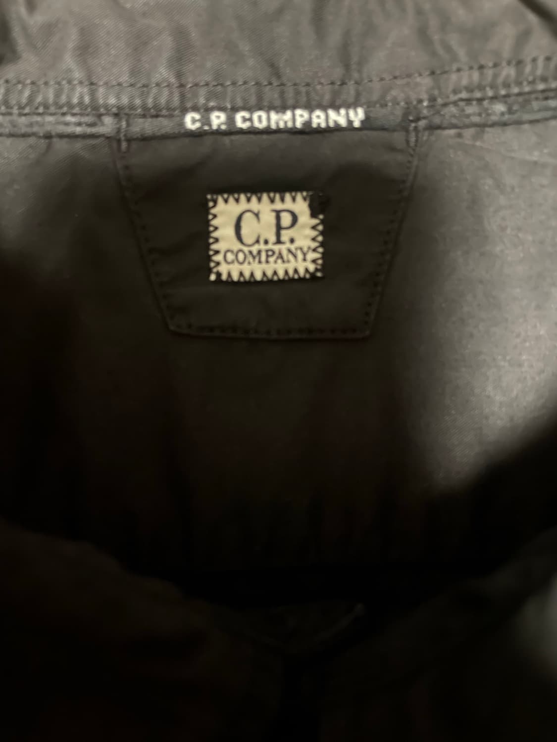 CP 컴퍼니 렌즈와펜포켓셔츠 xxl 블랙 상품이미지5