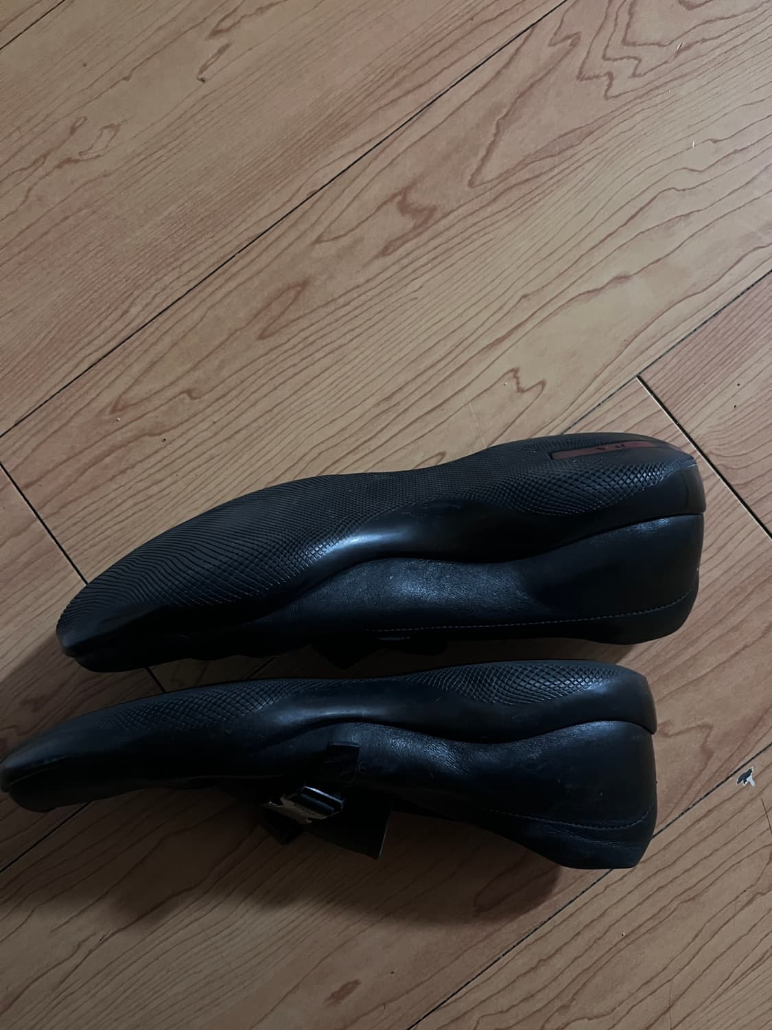 [275] prada sports buckle loafers 상품이미지3