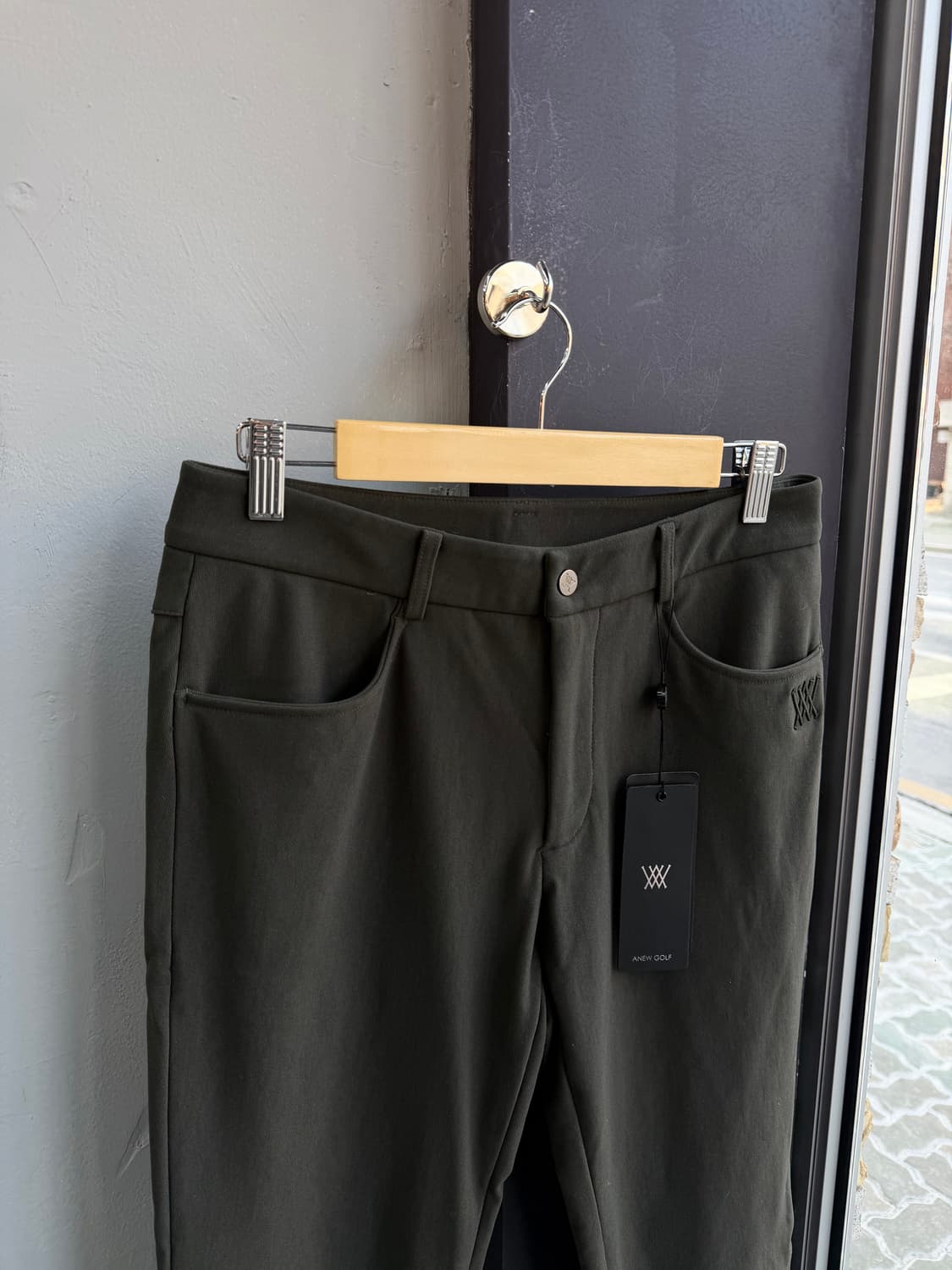 M/ 어뉴 골프 로고 본딩 카키팬츠(새상품) 상품이미지3