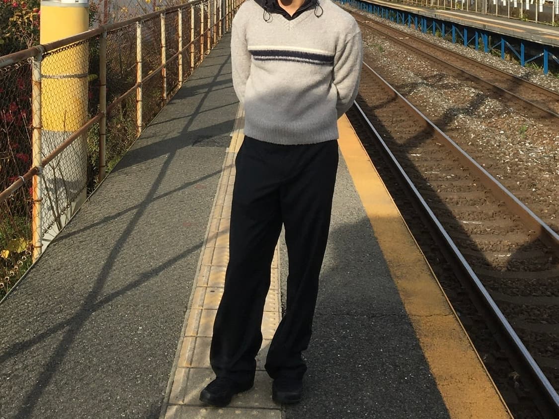 라벨아카이브 OLLI 스트라이프 브이넥 니트 1 상품이미지2