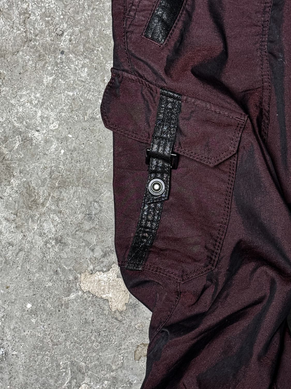 Nicole Club for Men Burgundy Cargo Pants 상품이미지4