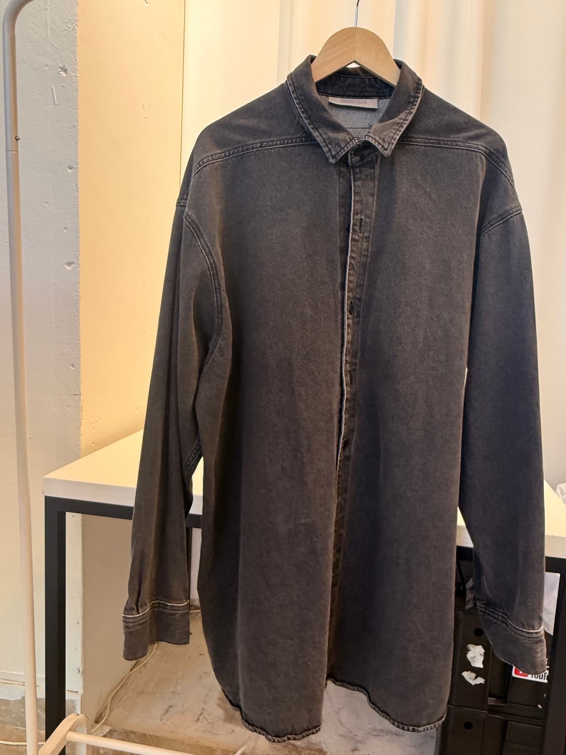 피어오브갓(FEAR OF GOD),에센셜(Essential) 데님워크셔츠 상품이미지3