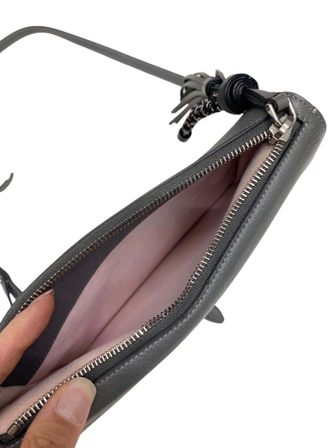 토즈 그레이 테슬 크로스백 상품이미지4