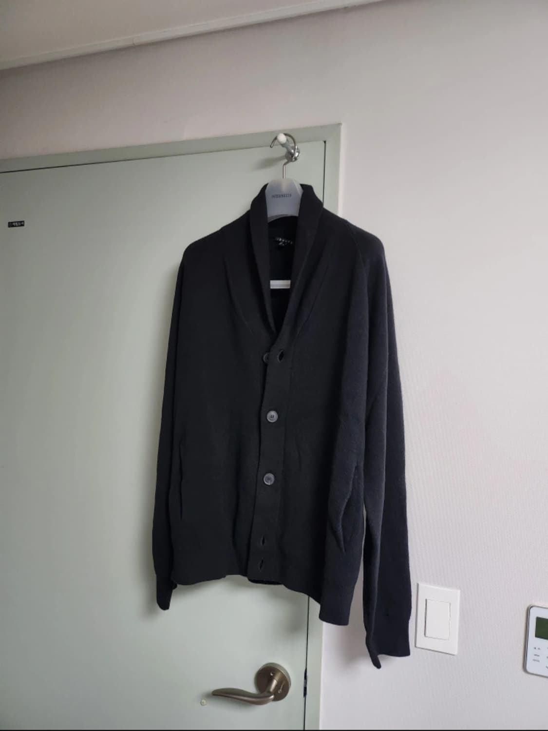 띠어리 숄카라 가디건 팝니다 상품이미지1