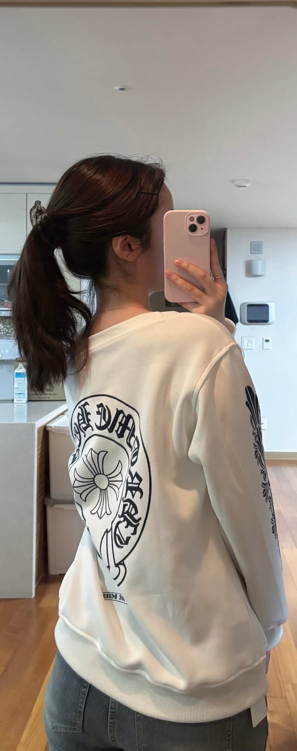 [네고가능] 빈티지 크롬하츠 오프숄더 맨투맨 화이트 상품이미지3