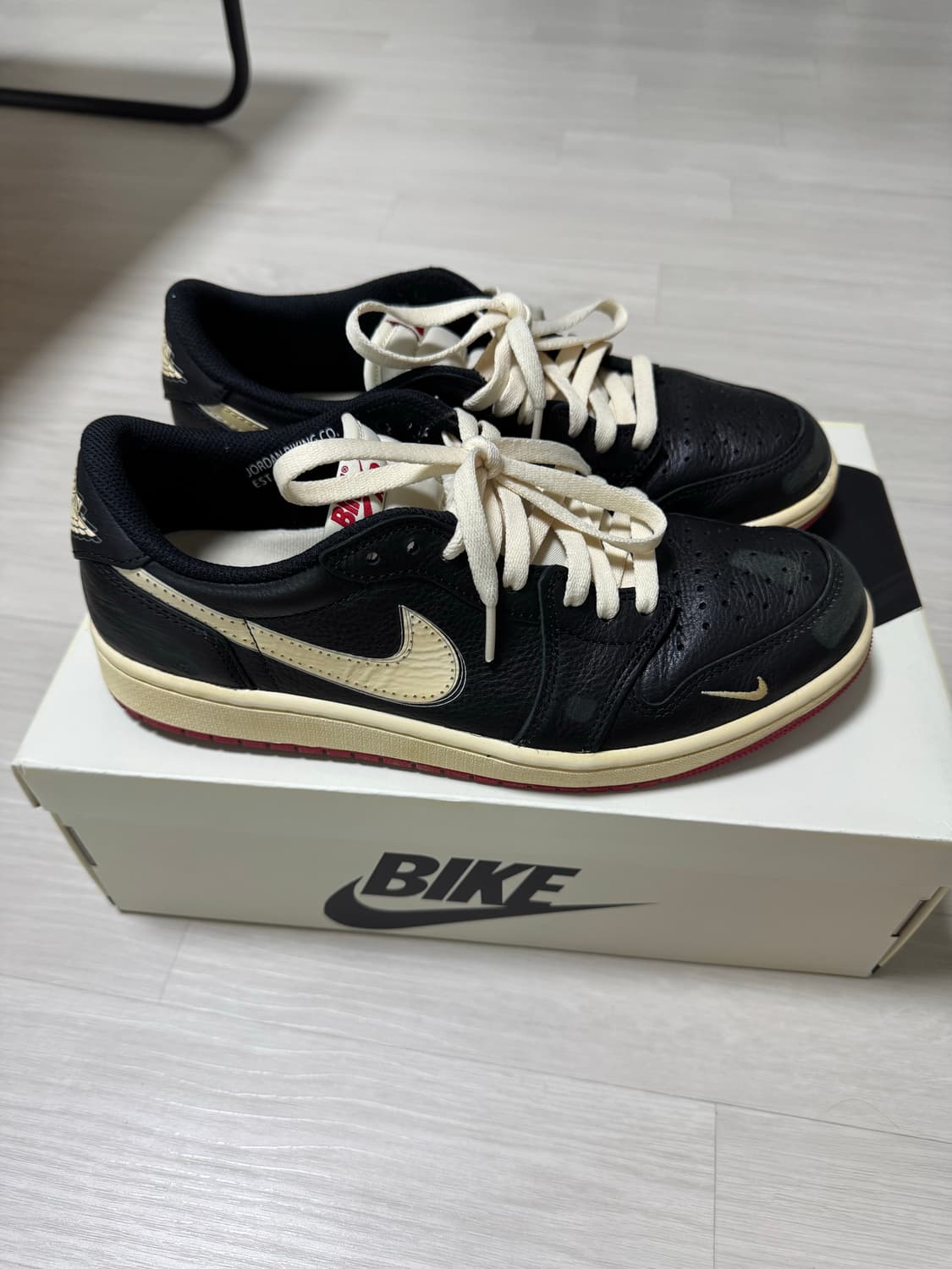 조던1 x 나이젤 실베스터 레트로 로우 판매합니다~ 상품이미지1