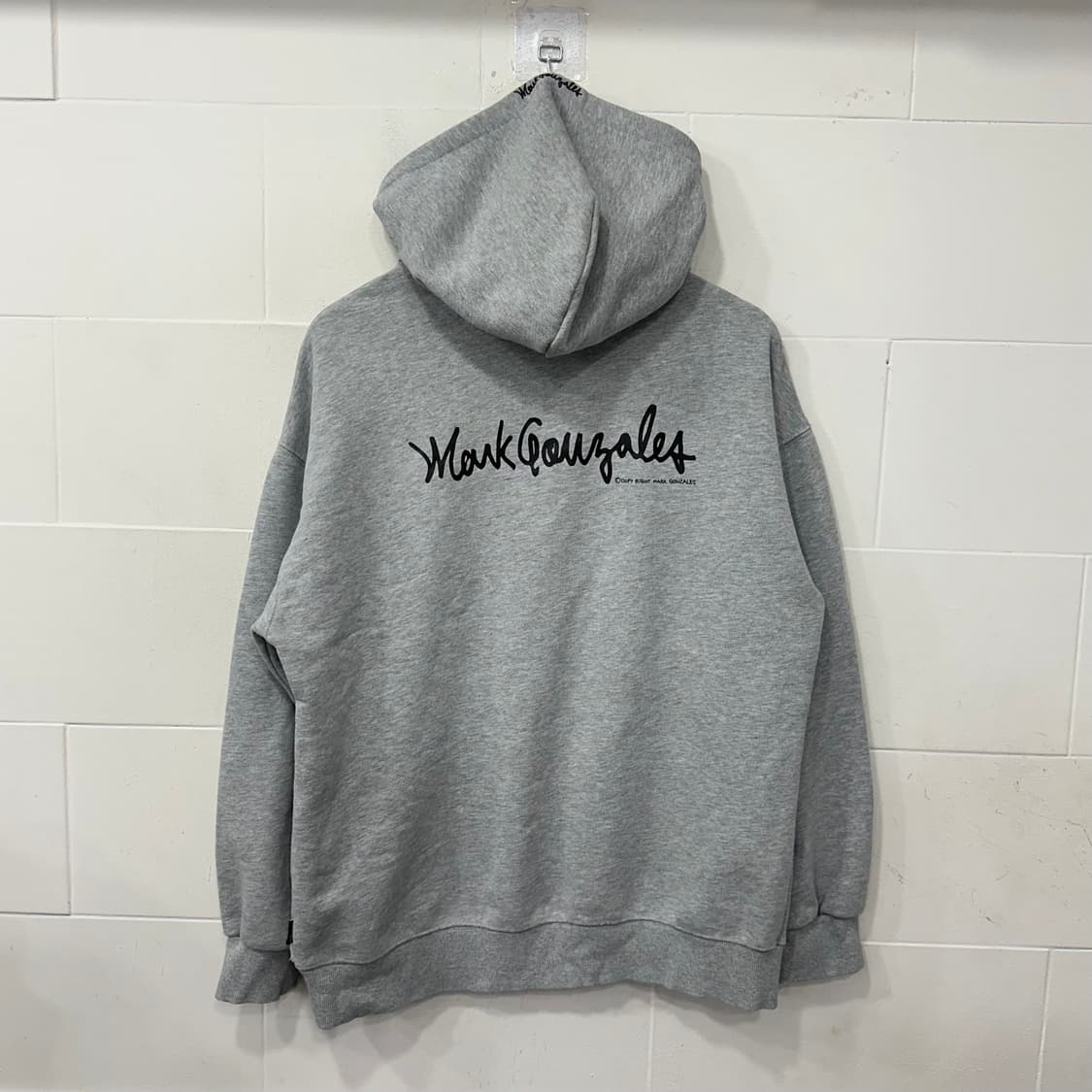 마크곤잘레스 후드티L 상품이미지2