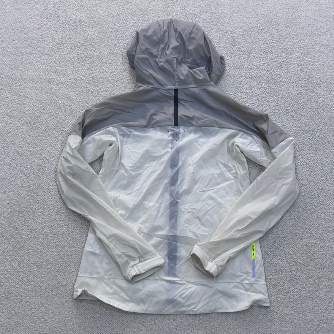 85 뉴발란스 여성 후드 바람막이 자켓 0421E 상품이미지2