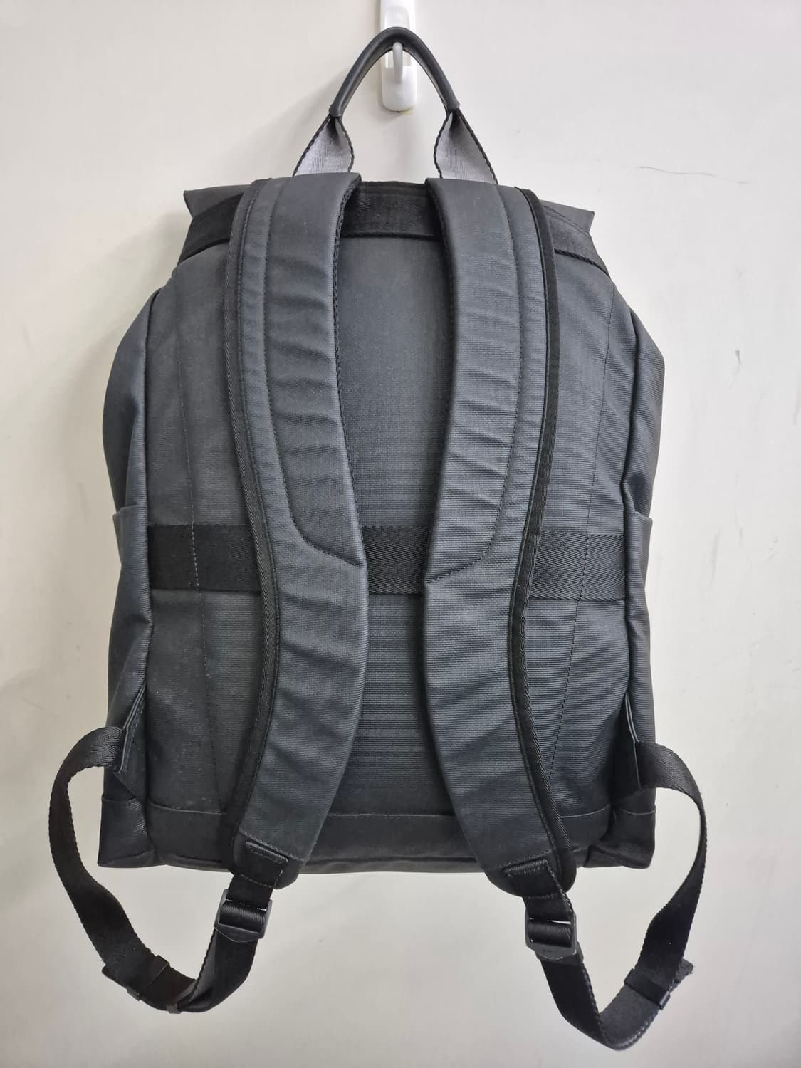 빈폴 블랙 플랩 백팩 (BE87D2S205) 상품이미지5