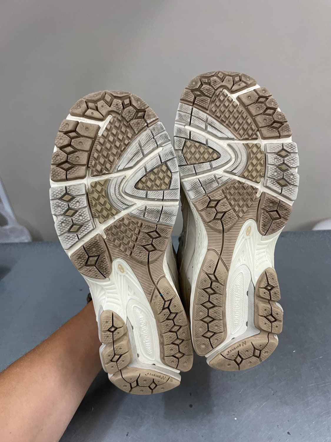 뉴발란스 2002R 245 상품이미지6