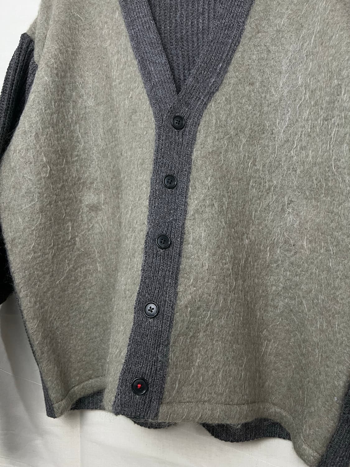 아나크로놈 ANACHRONORM 23FW 모헤어 가디건 상품이미지5