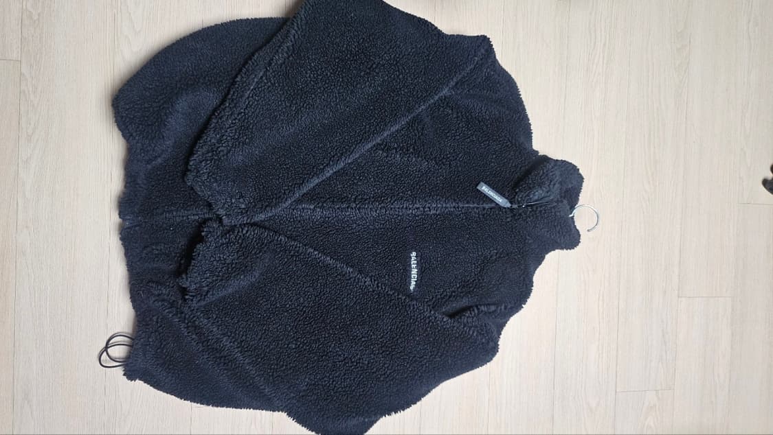 발렌시아가 플리스 상품이미지5